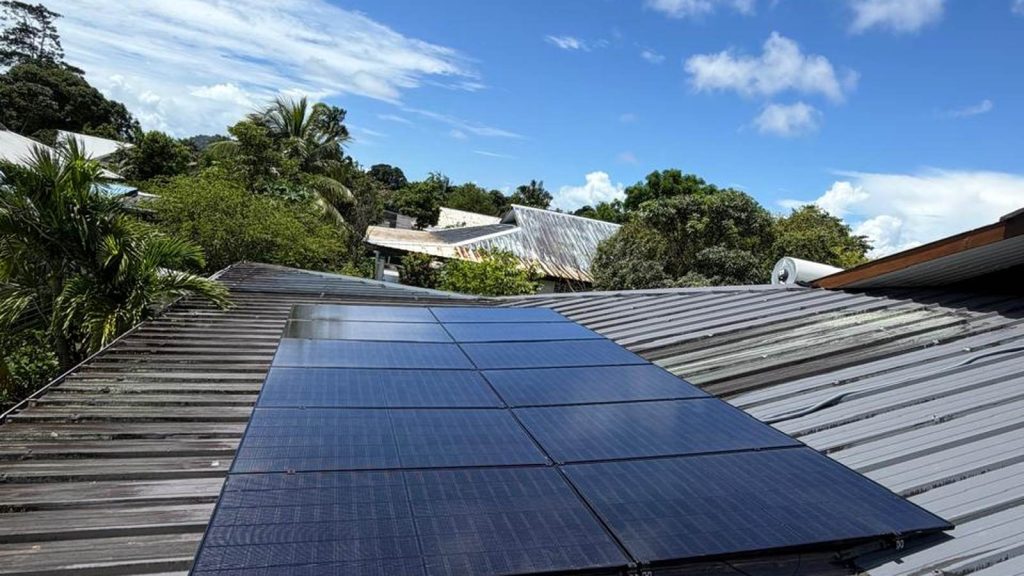 Installateur photovoltaïque à Sainte-Marie (972) : panneaux solaires par FRH